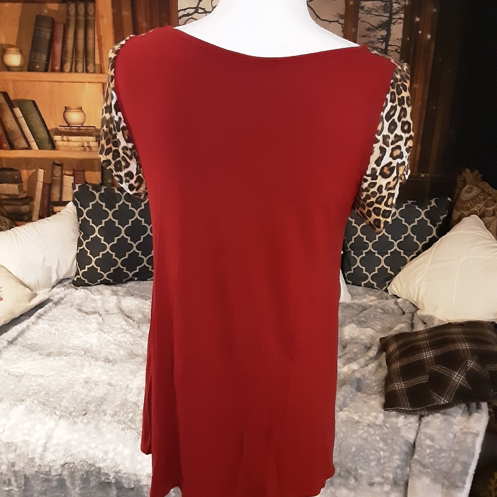 Ladies tunic - Picture 2 of 2
